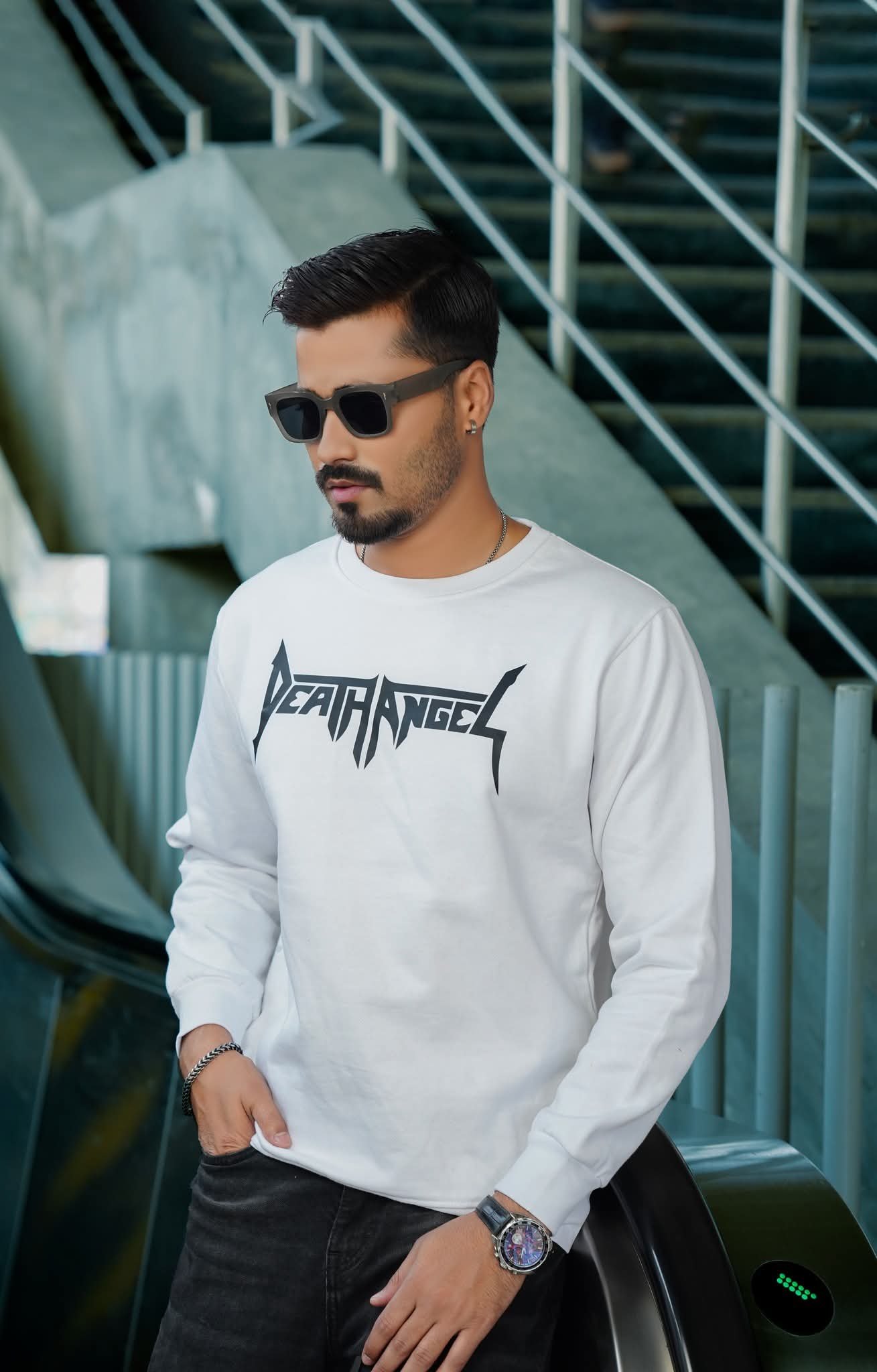 Premium Sweatshirt Death Angle