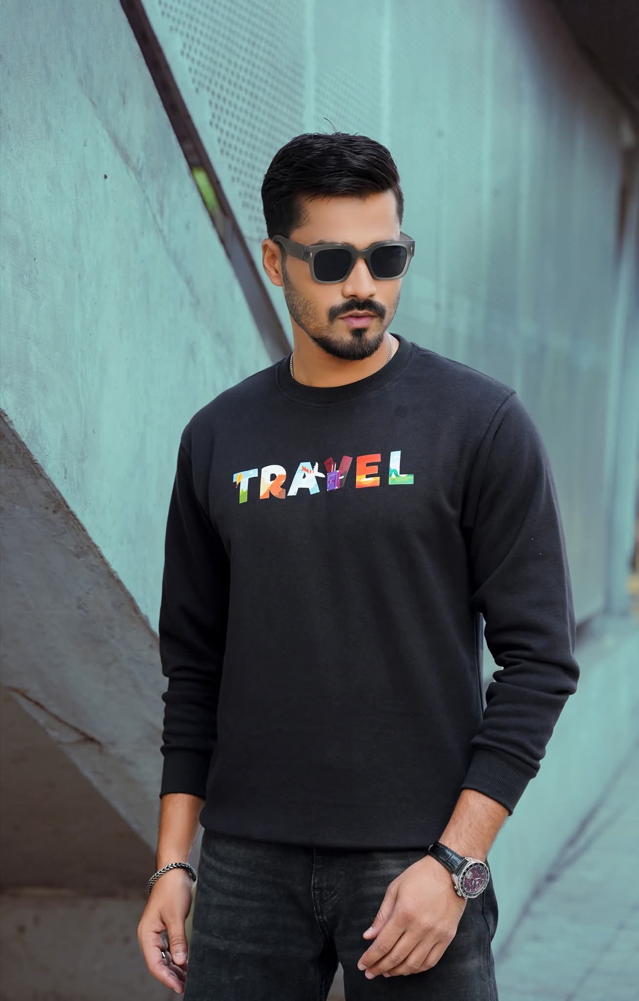Premium Sweatshirt Travel