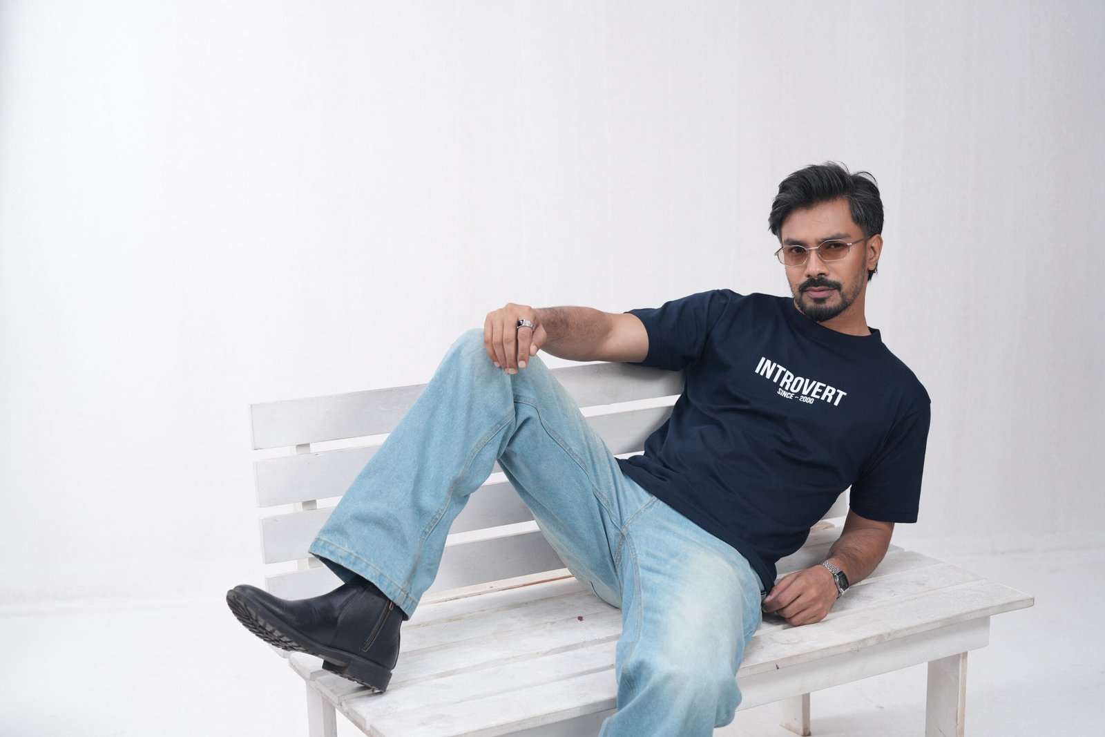 Premium Tee Introvert - Image 2